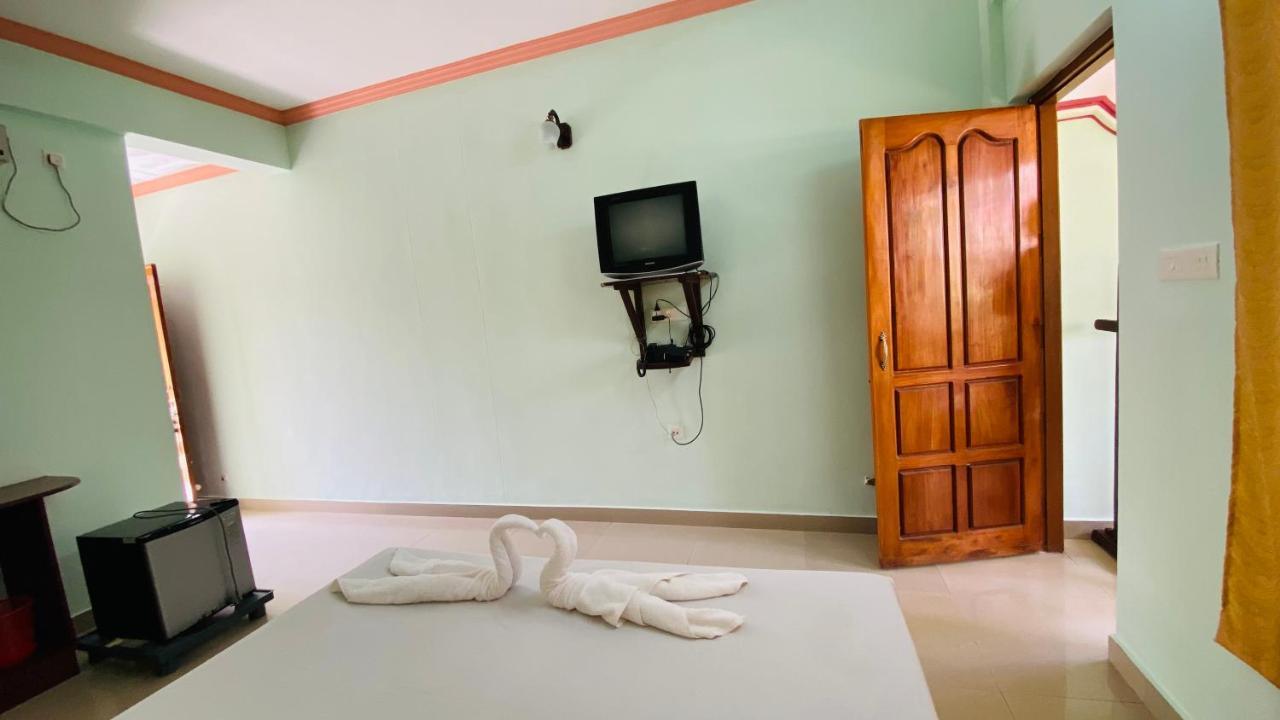 Packbag Comfort Bed & Breakfast Kovalam Exterior photo