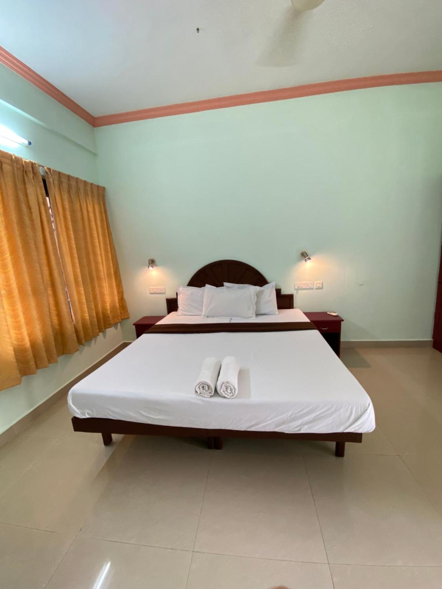 Packbag Comfort Bed & Breakfast Kovalam Exterior photo