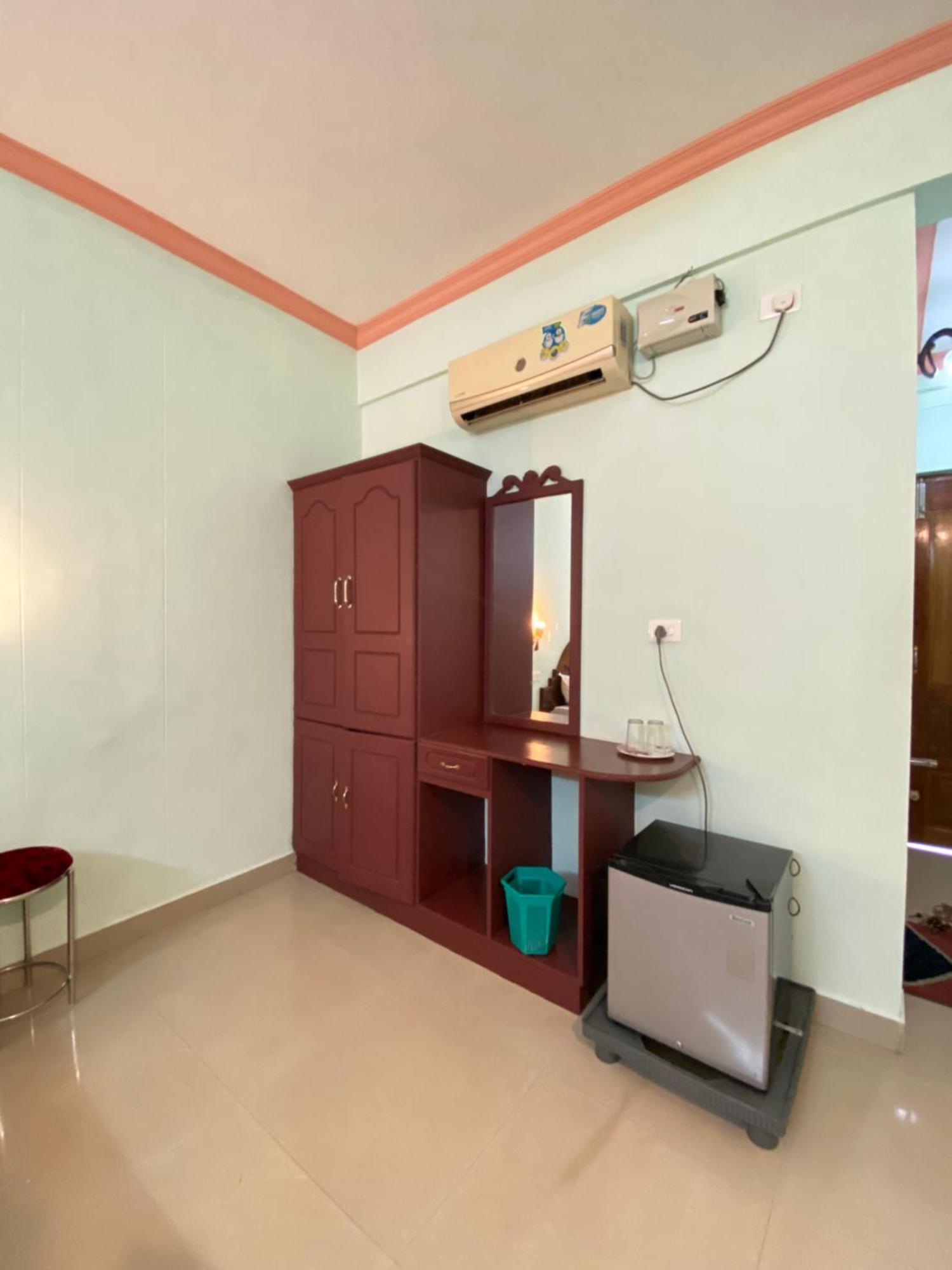 Packbag Comfort Bed & Breakfast Kovalam Exterior photo