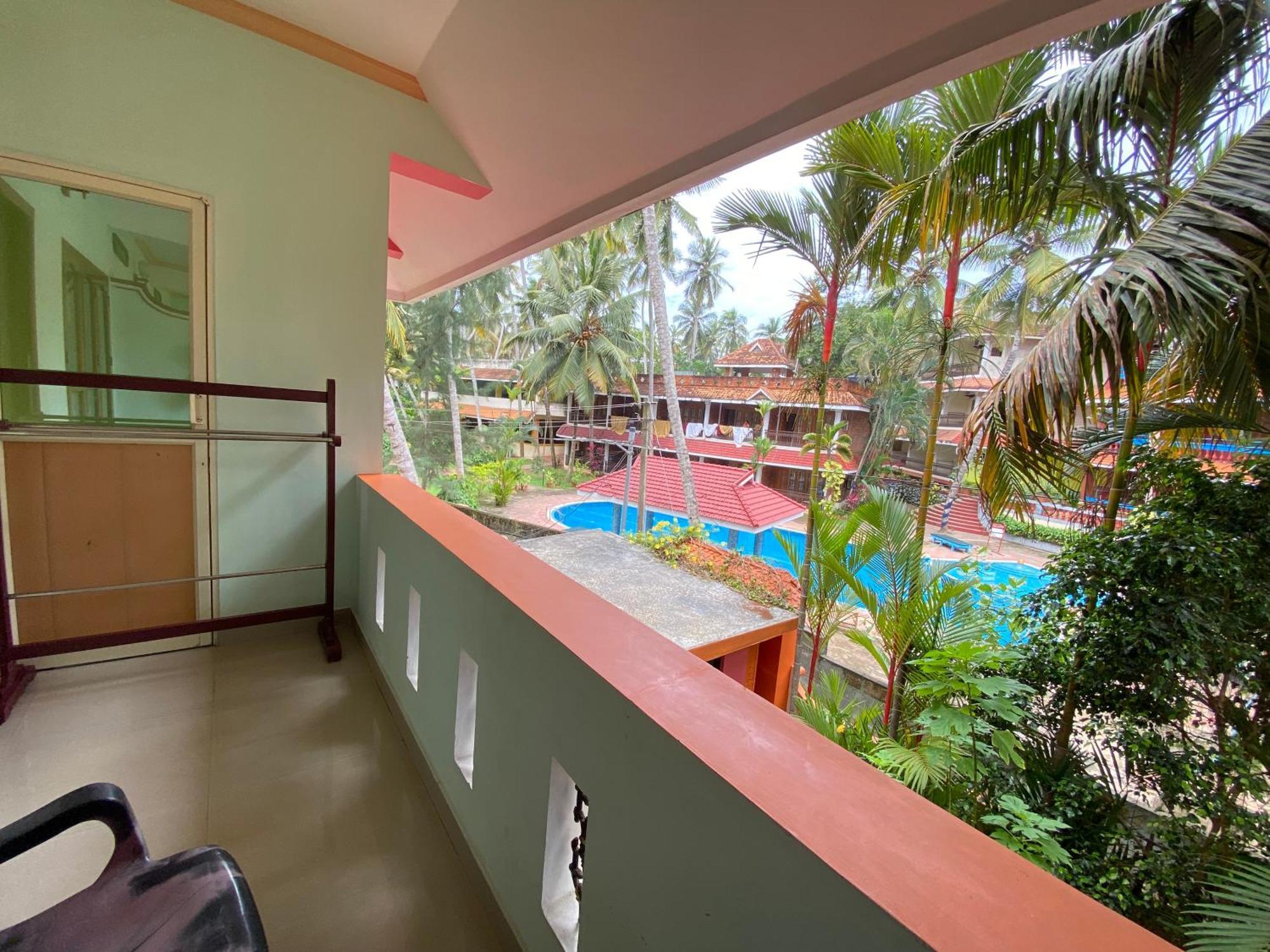 Packbag Comfort Bed & Breakfast Kovalam Exterior photo
