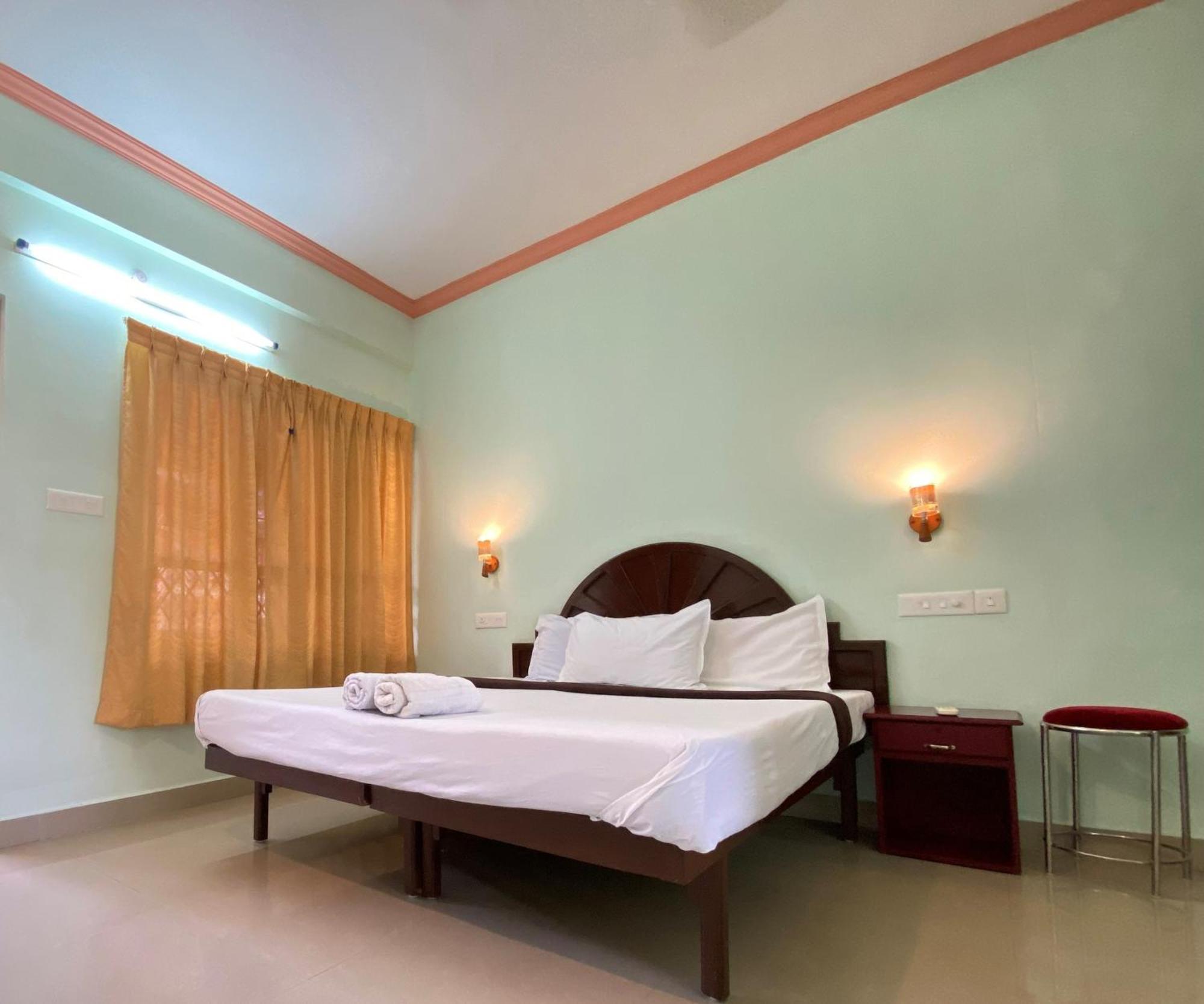 Packbag Comfort Bed & Breakfast Kovalam Exterior photo