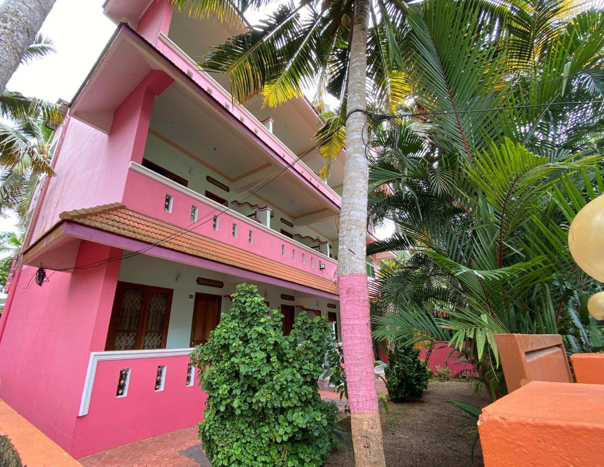 Packbag Comfort Bed & Breakfast Kovalam Exterior photo