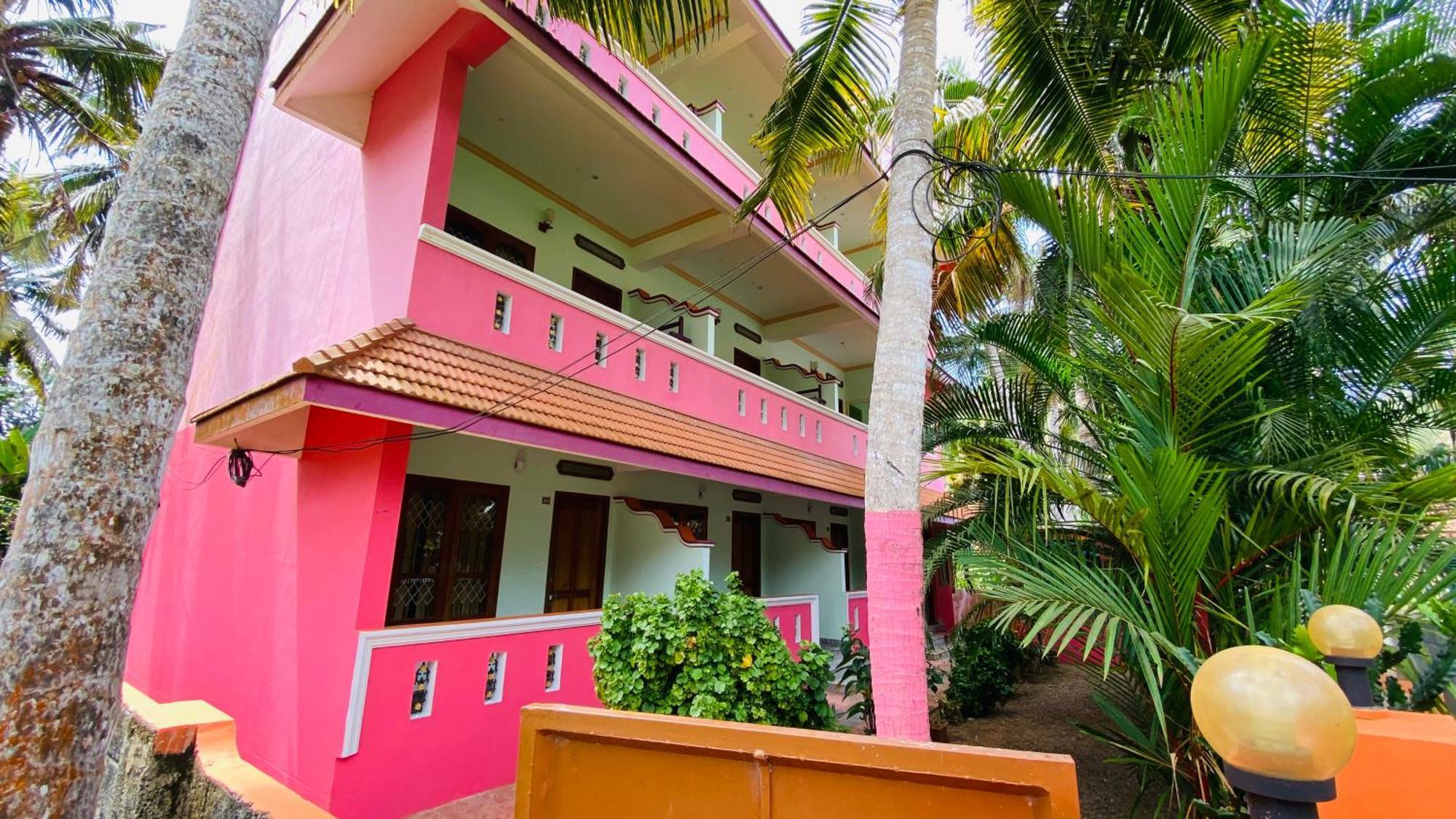 Packbag Comfort Bed & Breakfast Kovalam Exterior photo