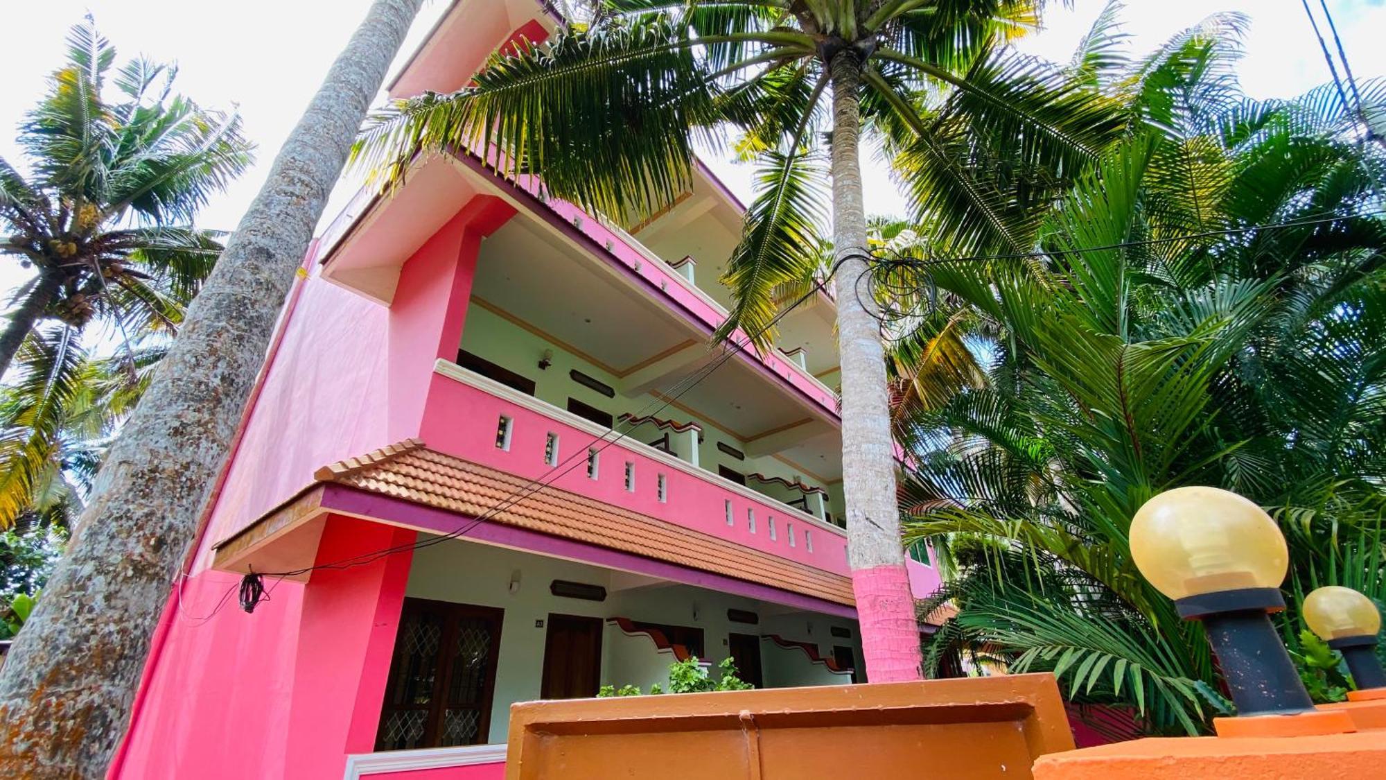 Packbag Comfort Bed & Breakfast Kovalam Exterior photo